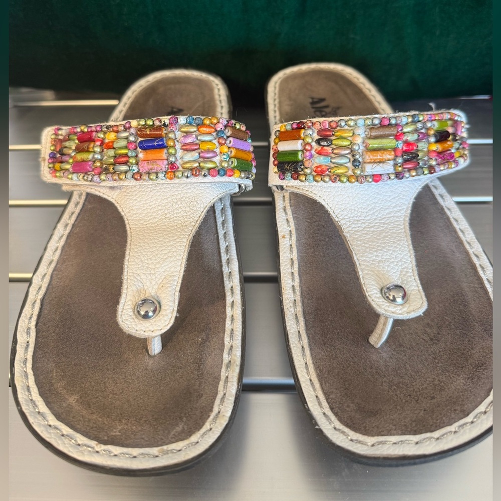 Alegria Multi Beaded White Leather  Thong Sandals 38 (7.5-8) adjustable strap